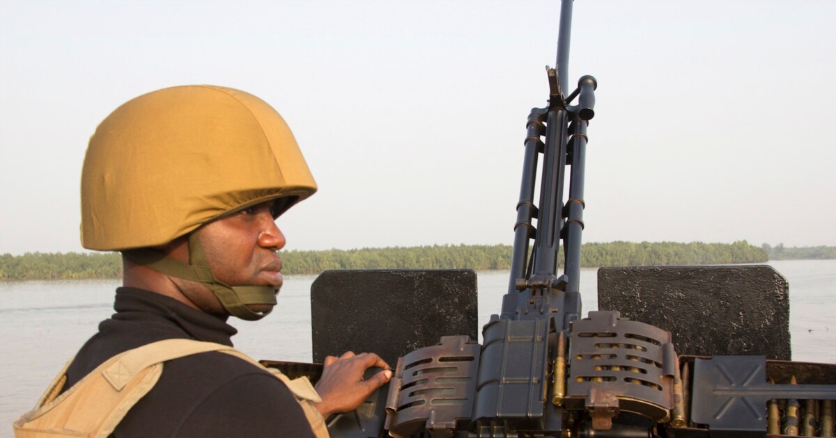 golfe-de-guinee:-peche-illegale-et-trafics-au-coeur-de-la-cooperation-maritime